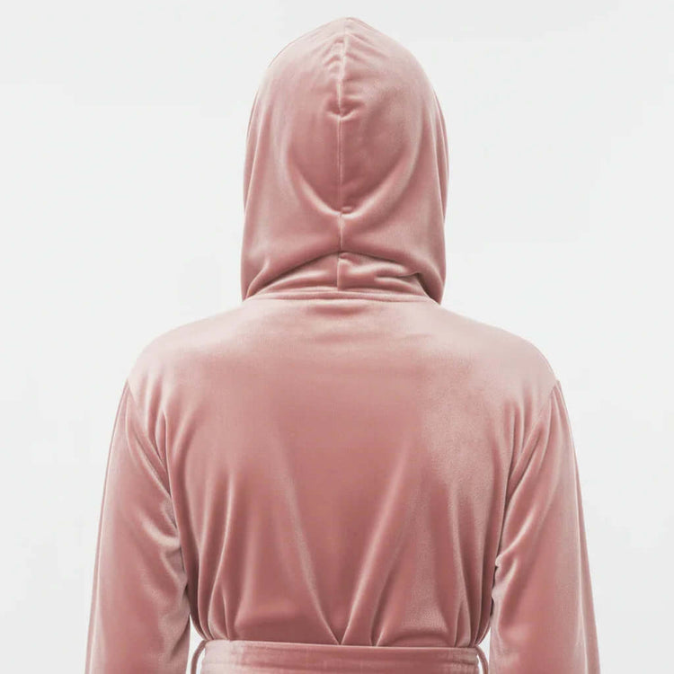 Women Plush Hooded Robe – Spa Comfort