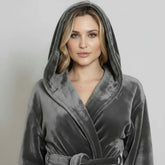 Women Plush Hooded Robe – Spa Comfort