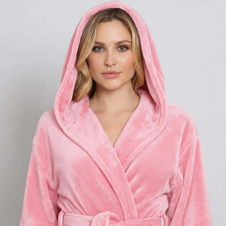 Women Plush Hooded Robe – Spa Comfort