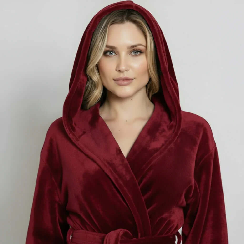 Women Plush Hooded Robe – Spa Comfort