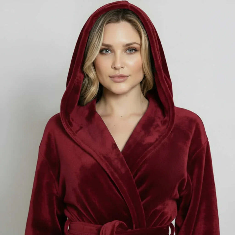 Women Plush Hooded Robe – Spa Comfort