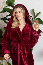 Women Plush Hooded Robe – Spa Comfort