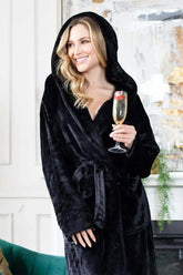 Women Plush Hooded Robe – Spa Comfort